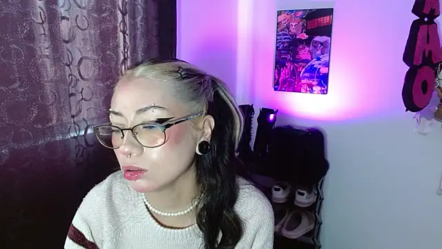 squirt charlott online show from October 12, 2025, 3:57 pm