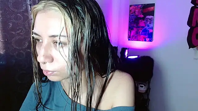 squirt charlott online show from October 18, 2025, 4:09 pm