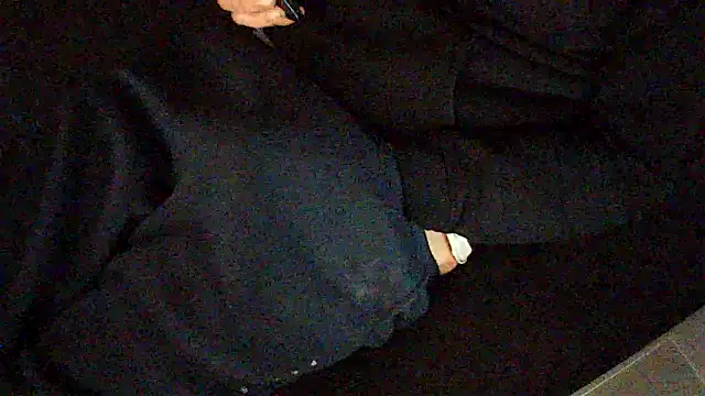 Snapshot of kiksnap-meistro5 chatting on March 10, 2026, 5:39 pm kiksnap-meistro5 online show from March 10, 2026, 5:39 pm