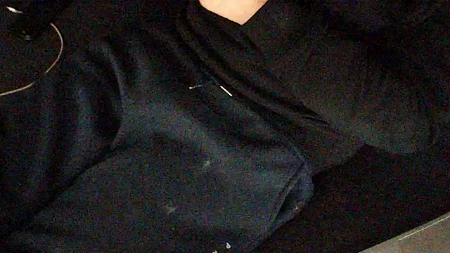 Snapshot of kiksnap-meistro5 chatting on February 25, 2026, 9:36 pm kiksnap-meistro5 online show from February 25, 2026, 9:36 pm