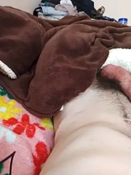 Snapshot of Adee21e chatting on December 3, 2025, 2:16 pm Adee21e online show from December 3, 2025, 2:16 pm