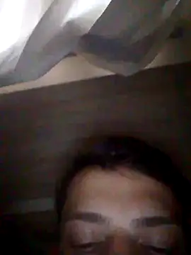 Snapshot of Adee21e chatting on November 14, 2025, 1:04 pm Adee21e online show from November 14, 2025, 1:04 pm