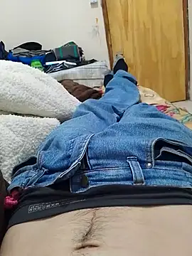 Snapshot of Adee21e chatting on November 10, 2025, 9:31 pm Adee21e online show from November 10, 2025, 9:31 pm