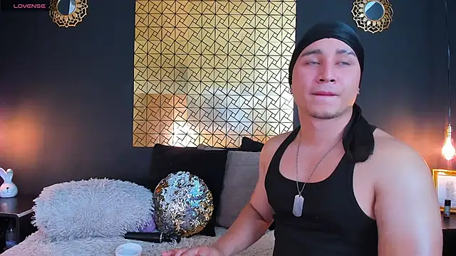 Snapshot of francesco_evan chatting on February 11, 2025, 8:52 pm francesco evan online show from February 11, 2025, 8:52 pm