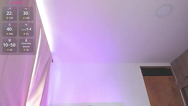 Kylie2211 online show from March 28, 2026, 1:34 pm