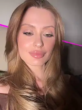 Snapshot of Sweet__Milly chatting on May 9, 2026, 7:39 pm Sweet Milly online show from May 9, 2026, 7:39 pm
