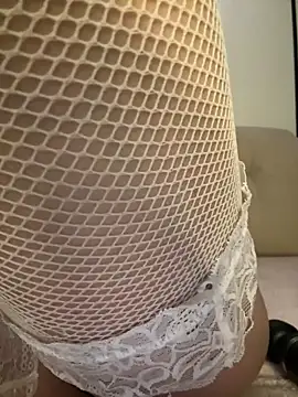 Sweet  Milly online show from February 13, 2026, 2:28 pm