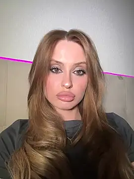 Snapshot of Sweet__Milly chatting on April 26, 2026, 4:59 pm Sweet Milly online show from April 26, 2026, 4:59 pm