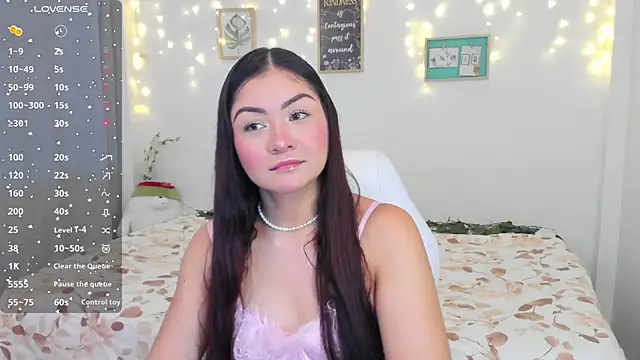 Snapshot of cute_baby5 chatting on December 3, 2024, 8:01 pm cute baby5 online show from December 3, 2024, 8:01 pm