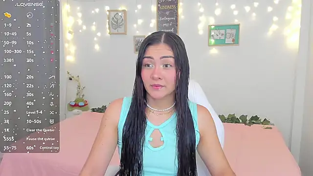 Snapshot of cute_baby5 chatting on January 30, 2025, 9:36 pm cute baby5 online show from January 30, 2025, 9:36 pm