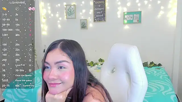 Snapshot of cute_baby5 chatting on January 18, 2025, 1:30 am cute baby5 online show from January 18, 2025, 1:30 am