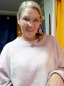 irinamaux online show from March 31, 2026, 5:42 am