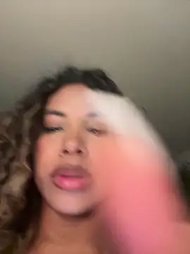 Brunettexio online show from November 7, 2025, 2:16 am