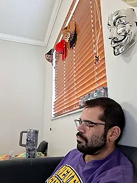 Zander823 online show from February 26, 2026, 8:20 pm