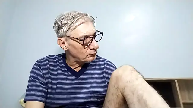 BIGUNCUTHARDCOCK online show from September 20, 2025, 1:21 am