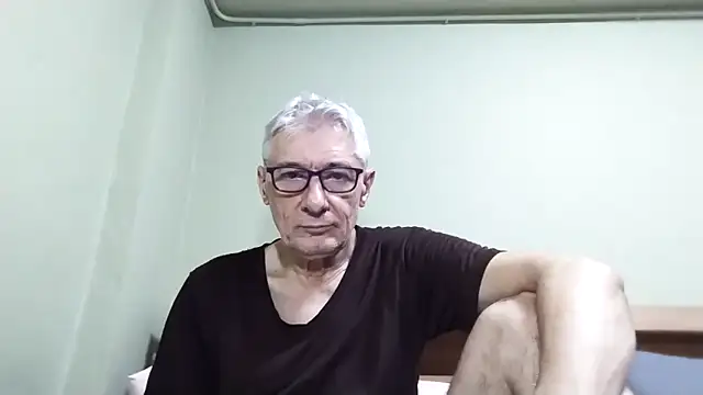 BIGUNCUTHARDCOCK online show from October 8, 2025, 12:12 am