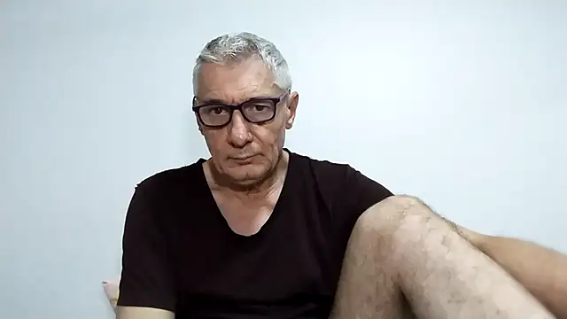 BIGUNCUTHARDCOCK online show from February 27, 2026, 12:44 am