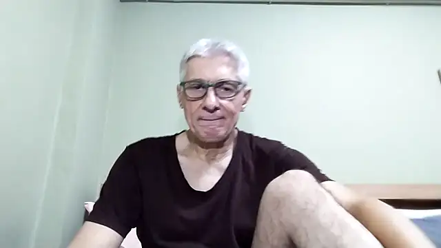 BIGUNCUTHARDCOCK online show from October 23, 2025, 4:33 am