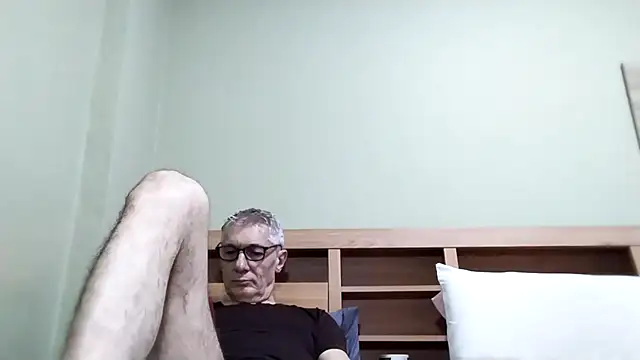 BIGUNCUTHARDCOCK online show from October 6, 2025, 12:56 am