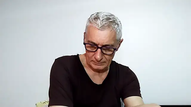 BIGUNCUTHARDCOCK online show from April 12, 2026, 1:53 am