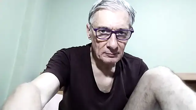 BIGUNCUTHARDCOCK online show from October 2, 2025, 5:00 am