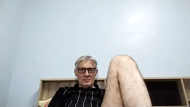 BIGUNCUTHARDCOCK online show from September 19, 2025, 1:04 pm