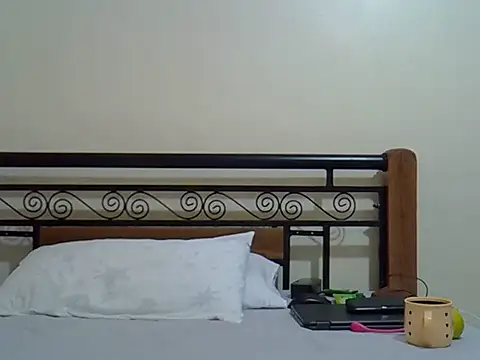 Snapshot of Giannah01 chatting on November 8, 2025, 4:16 am Giannah01 online show from November 8, 2025, 4:16 am