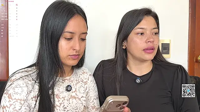 2SummerLove1 online show from March 22, 2026, 3:46 pm