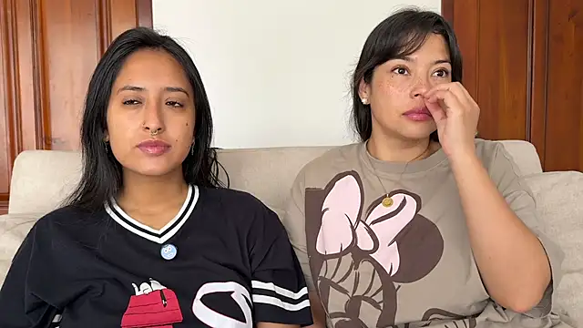 2SummerLove1 online show from October 26, 2025, 2:17 pm