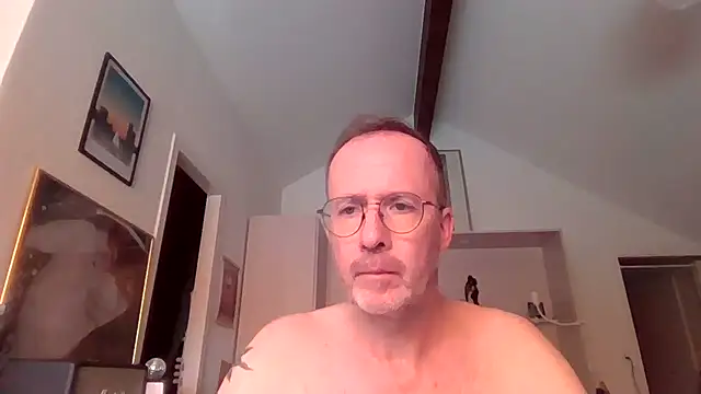 Snapshot of Lolodamour72 chatting on July 19, 2026, 1:30 pm Lolodamour72 online show from July 19, 2026, 1:30 pm