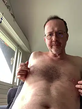 Snapshot of Lolodamour72 chatting on April 14, 2026, 4:34 pm Lolodamour72 online show from April 14, 2026, 4:34 pm