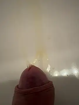 spanner91111 online show from March 7, 2025, 9:27 pm