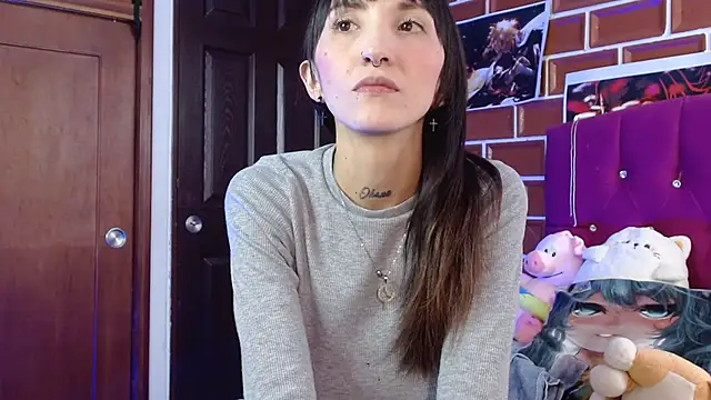 Sakura and yuki online show from March 7, 2025, 8:44 pm