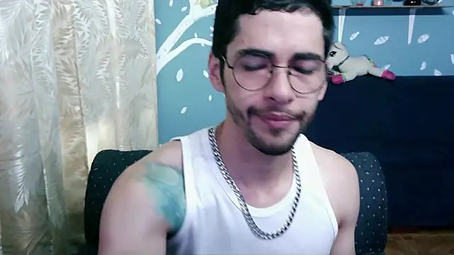 Snapshot of ponzothc chatting on October 11, 2025, 8:54 pm ponzothc online show from October 11, 2025, 8:54 pm