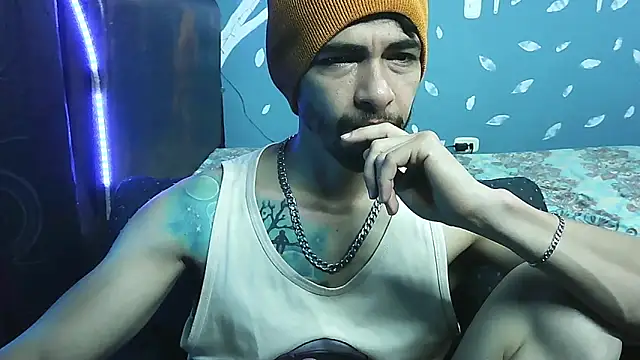 Snapshot of ponzothc chatting on March 31, 2026, 11:07 pm ponzothc online show from March 31, 2026, 11:07 pm