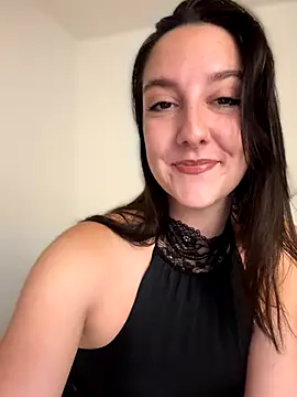 Snapshot of _Juliette chatting on October 8, 2025, 7:03 pm Juliette online show from October 8, 2025, 7:03 pm