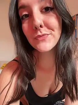 Snapshot of _Juliette chatting on October 29, 2025, 1:21 pm Juliette online show from October 29, 2025, 1:21 pm