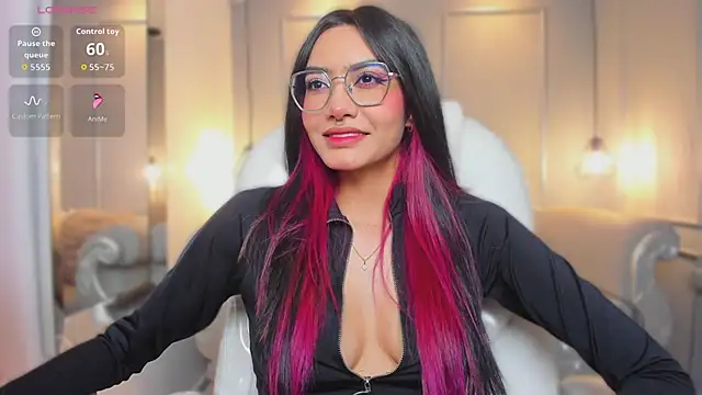 AzuraKindong online show from February 6, 2026, 7:21 pm