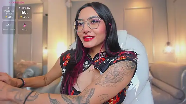 AzuraKindong online show from February 5, 2026, 7:21 pm