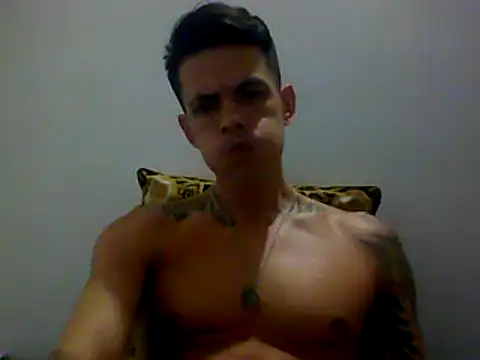 Skater29xx2 online show from February 24, 2025, 5:43 am