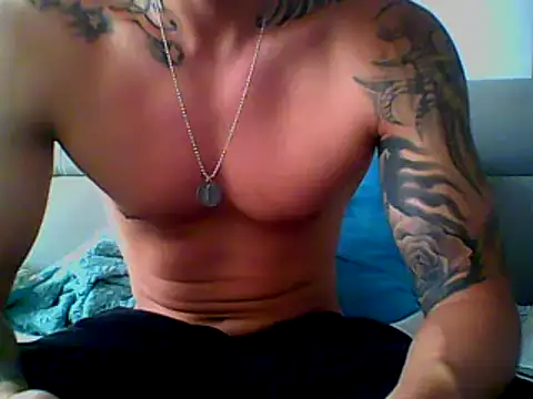 Skater29xx2 online show from February 26, 2025, 6:04 pm