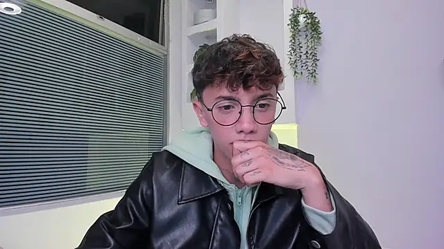 Tomy Rox online show from March 29, 2026, 3:30 am