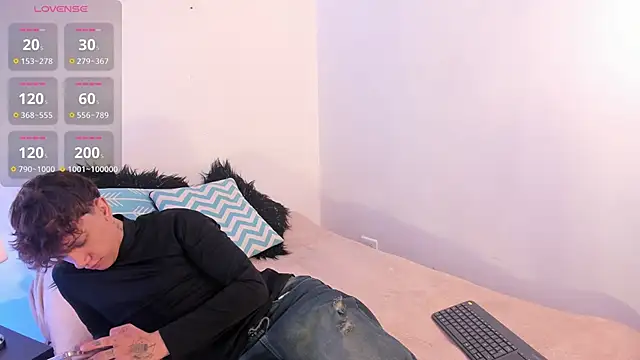 Tomy Rox online show from November 9, 2025, 6:23 pm