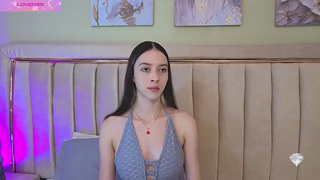 sophiia grey 1 online show from November 12, 2025, 8:45 pm