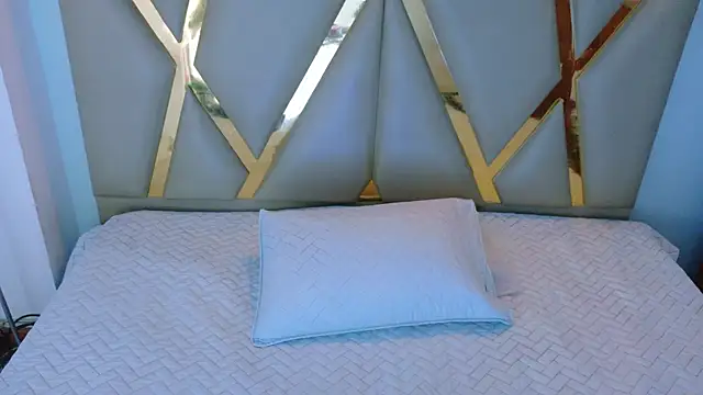 Snapshot of cattaleeyaa chatting on September 20, 2025, 12:21 pm cattaleeyaa online show from September 20, 2025, 12:21 pm