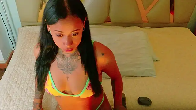 Snapshot of cattaleeyaa chatting on October 19, 2025, 12:52 pm cattaleeyaa online show from October 19, 2025, 12:52 pm