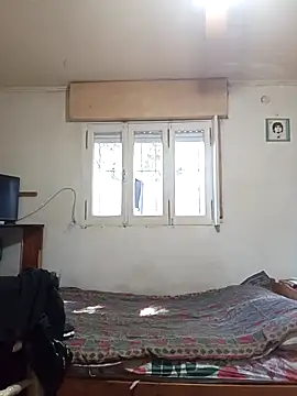 Zorrita Fox online show from November 17, 2025, 5:28 pm