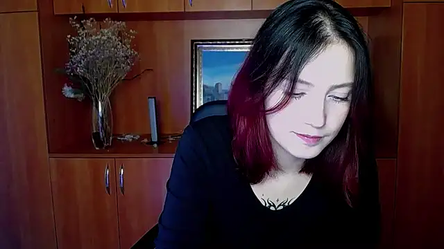 Snapshot of BlueberryDi chatting on October 27, 2025, 7:09 am BlueberryDi online show from October 27, 2025, 7:09 am