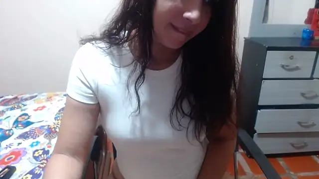 Snapshot of Ainhoa-hot chatting on May 5, 2026, 3:20 am Ainhoa-hot online show from May 5, 2026, 3:20 am