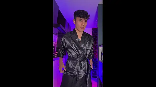 Angel esteban fx online show from March 15, 2026, 5:14 am